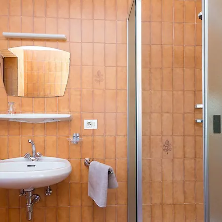 Guest house Haus Elisabeth Nova Ponente